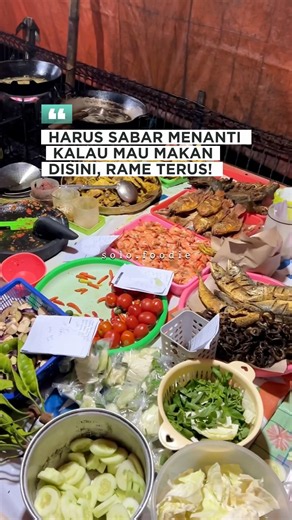 📍GMAPS: “Mbak Arum Street Food Stall”