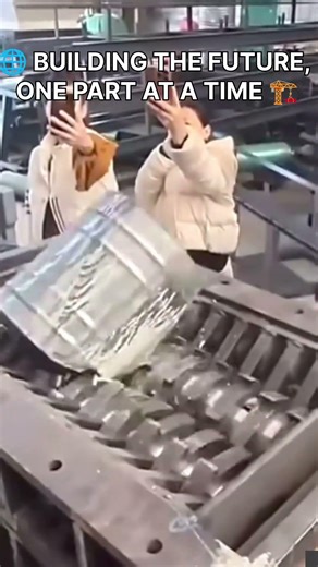 ⚙️ PART 2: THE EVOLUTION OF PRODUCTION 🛠️#Manufacturing #Industry40 #FactoryAutomation #Engineering