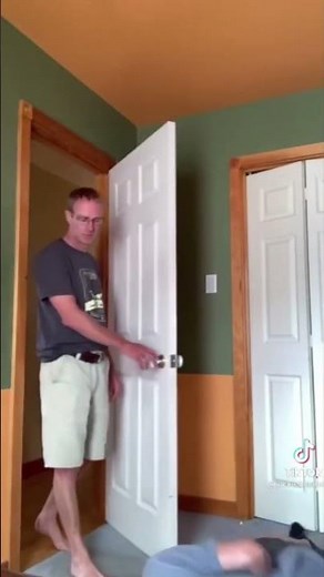 "Working Out with the Stretch Band" meme edit 🤣🤣🤣#memes #funny #workout #workoutfail #edit #fyp