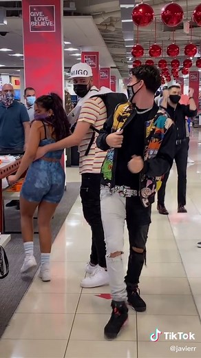 Energetic Mall Dance Moments to Enjoy