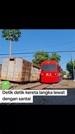 Wahh baru lihat kereta yang begini guys.. #kai #fyp #keretaapiindonesia #keretaapi #tiktokviral #tiktok #stasiun