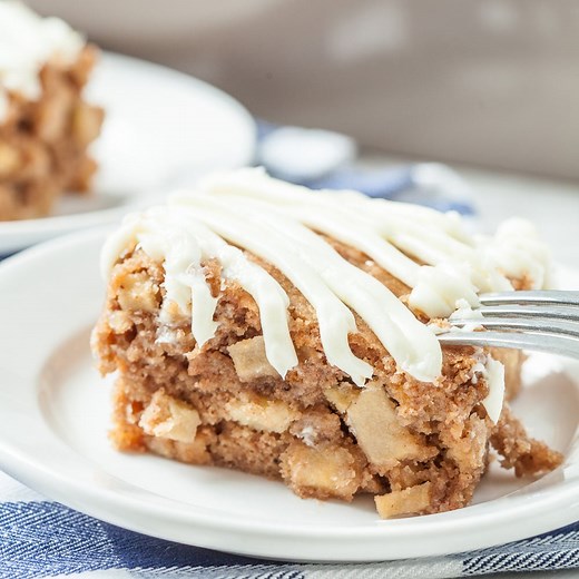 Easy Apple Cake (One Bowl)