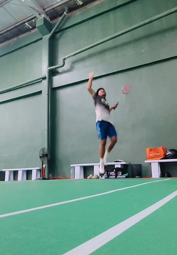 Badminton Smash and Defense??? #badminton #badmintontiktok #tiktok #viral #fy #sports #teamwork #gameplay #fun #fitness #fypage #fyppppppppppppppppppppppp #fypシ゚ #fypp #yonex #badmintonlovers #badmintonplayer @jebbbeeeY