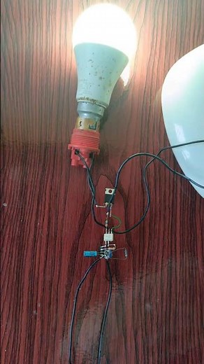 BT136 flash Circuit Using BT136 TRIAC | Simple 220V Blinking Light Project #BT136 #TriacCircuit