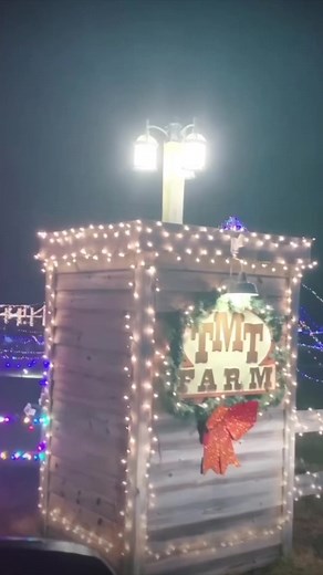 Plan your trip now to see one of Statesboro's most beloved holiday traditions! TMT Farms Christmas Lights Drive-Thru will be open from December 9th- December 26th, from 6pm-Midnight each night. This magical attraction is free to the public, but please bring a donation of canned goods or a new, unwrapped toy. | Visit Statesboro!