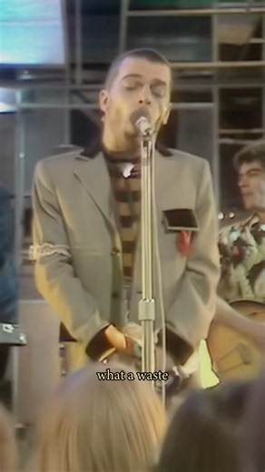 Ian Dury and The Blockheads - ‘What A Waste’ on TOTP. #iandury #theblockheads #rocknroll #totp #fyp