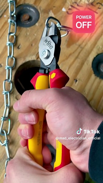 The WIHA BiCut Compound Diagonal Cutters are almost just like any other pair of dikes with on very distinct difference, the power button ⚡️ @Wiha Tools USA & Canada Hat from @Worldofelectricians #electrician #electricians #electriciansoftiktok #electricianlife #sparky #sparkylife #healthcare #construction #constructionlife #tradesmen #tradesman #trades #bluecollar #bluecollarlife #dirtyhandscleanmoney #worldofelectricians #tools #wiha #wihatools #electriciantools #electrical #electricalwork