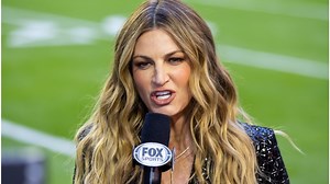 Erin Andrews Net Worth: How much money does Fox sideline reporter earn?