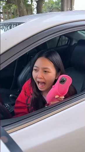 OMG I thought it was a slipper but it turnedout to be a 🥰🥺