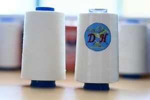 [Hot Item] High Strength Polyester Sewing Thread 30s/2 3000y