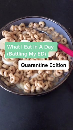 A second full day of Intuitive Eating. It feels amazing. #intuitiveeating #whatieatinday #fearfoods #selfloveclub #foodisfuel #wannabefoodie