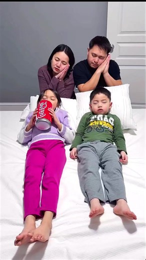 Baby brother needs soda to sleep 🥤👶🏻❤️👧🏻#kidscartoon #kidsshows #cartoonnetwork #kidsentertainment #britishcartoons