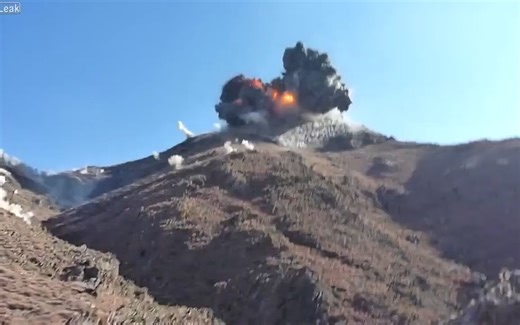 1000磅JDAM和塔利班狙击手对狙。塔利班：我有狙击枪。美军：我有1000磅GBU-32。阿富汗战争 库纳尔省 Mangwal山谷