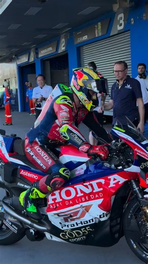 Moreira scores points on his first MotoGP Grand Prix👏P13! #ThaiGP | LCR Honda Team