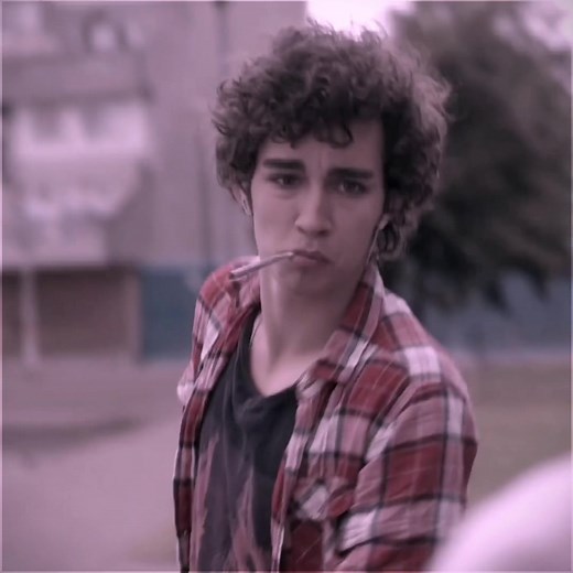 Nathan Young Misfits Character: Exploring the Quirky World of Robert Sheehan