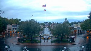 Disneyland Resort raises American flag on Main Street, creates moment of hope amid COVID-19 crisis