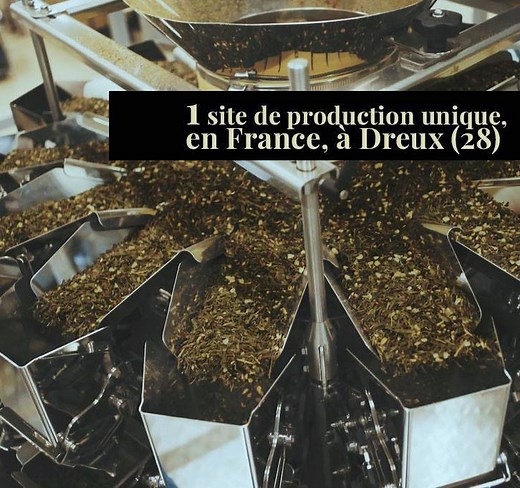 Imaginiez-vous toutes ces étapes de production avant de boire votre tasse de thé Dammann Frères? Découvrez notre site de production unique en #France, à #Dreux, et le travail d’une partie de nos 190 collaborateurs passionnés autour de 3 ateliers: tri manuel, mélange & aromatisation, conditionnement (vrac, sachets, boîtes, coffrets). Visite Privée chez Dammann Frères : https://www.youtube.com/watch?v=Mo8g59Dci0E #France #Dreux #Entreprise #Teaaddict #Tealovers #DammannFrères | Dammann Frères