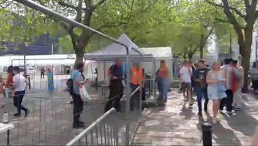 Queues snaked round the Guildhall as people eagerly waited to get into Comic Con. People in extraordinary costumes gathered for hours of fun. More picture in comments | The News, Portsmouth