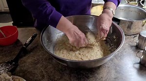 169K views · 6.2K reactions | Chicken & Dressing Just like I make at Mama Ree's Restaurant Inc. | Cooking With Mama Ree | Facebook