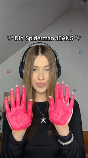 Julia Śmigielska | Dawno nie było nic ze Spiderman 🕷️♥️ #diy #spiderman #jeans #clothes #tutorial | Instagram