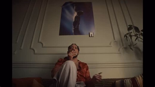 Mecnun Giasar (Majnoon) on Instagram: "SIZ MANYAKMISINIZ? BU NASIL BIR KLIP? KENDINIZI HIC ANLAMIYORSUNUZ 😂 BANA JETON SIMDI DÜSTÜ. BIZ NAPTIK YAAA? BU NEEEE? HAHAAHA EVEN IF YOU ATTEMPT TO SLEEP ON THIS, YOU CYANT 😂 THIS IS CRAZY. DIRECTED BY THE GOAT @utkukemals VIDEO BY MUSIC BY @edis STARRING MEEEE 🌬️🪽🩷🫵🏻🎶👽 2026 ONLY VIDEOS LIKE DIS."