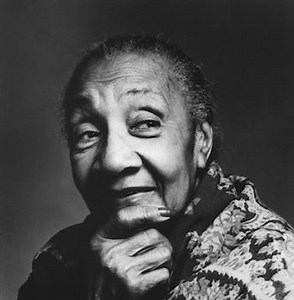 Alberta Hunter, Blues Singer born