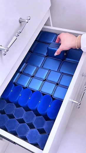 Captivating ASMR Jewelry Packaging Experience