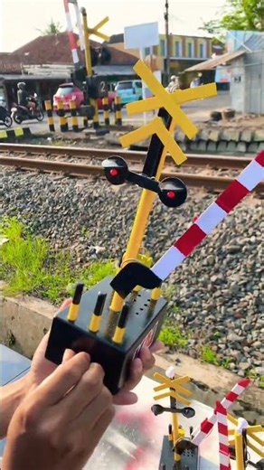 Train Gate Toy Error #traingatebar