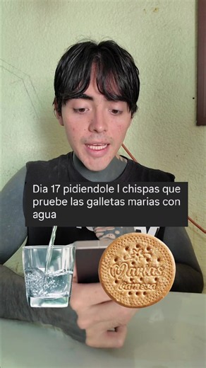 Galleta María con agua