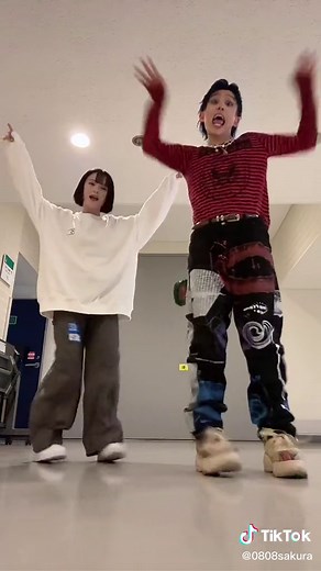 振り付け伝授！おだけいがPSYCHOと共に踊る！