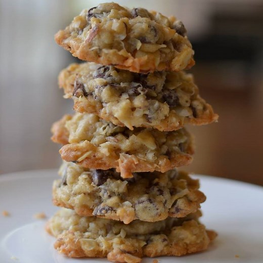 1.1M views · 2.1K reactions | These Small Batch Almond Joy Cookies are the perfect blend of coconut, semi sweet chocolate and sliced almonds. They can be baked and frozen ahead of time. Full recipe here: https://www.smalltownwoman.com/small-batch-almond-joy-cookies/ | Small Town Woman | Facebook