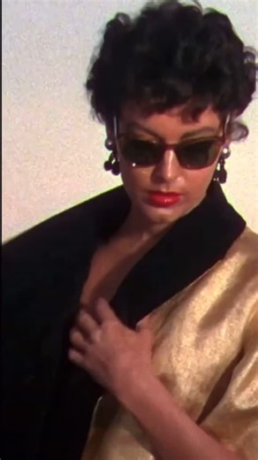 𝒸𝓁𝒶𝓈𝓈𝒾𝒸 𝒽𝑜𝓁𝓁𝓎𝓌𝑜𝑜𝒹 ✨ | Ava Gardner in the 1954 film “The Barefoot Contessa.” 🤍✨ #oldhollywood #explorepage #hollywood #explore #iconic #beauty #glamour #1950s... | Instagram