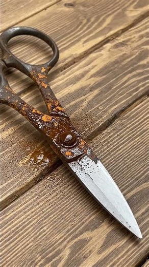 Rusty Scissors Restoration with Spray & Fabric | Satisfying Rust Cleaning #Shorts