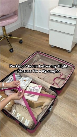 Packing right before my flight because I’m a young ho 🤣 #packing #packwithme #organization #travel