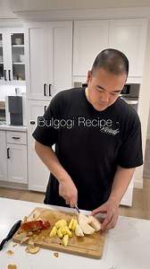 This is how I make bulgogi aka Korean marinated thinly sliced beef. I’m using thinly sliced chuck eye because I found some for 6.99 a pound at my local Korean market but you can also use thinly sliced ribeye, sirloin, etc. This is a very popular dish that can be found at almost every Korean restaurant. It’s very simple to make and just takes a little bit of time to marinade. It’s really delicious and the kids absolutely love it. Step by step in the video. Ingredients posted below.⁣ ⁣ Ingredients
