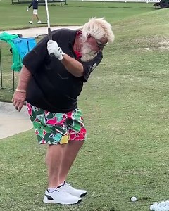 JD chips better with one hand than we do with two. 😤 | Golf Digest