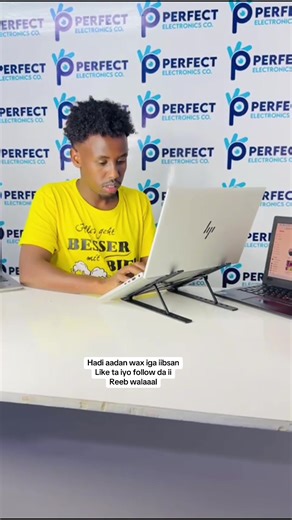 Ciyalxamrow Abyo iyo abwe pls follow da ii like ta ii dhiga🙏🙏🙏#foryou #perfectElect #goviral #fyp #laptop @Xidiga casimada 👑🇸🇴 @Dayax Dalnuurshe