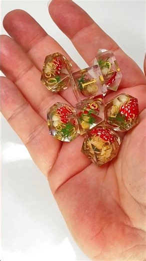Christmas Toadstools #dice #dicemaking #toadstools