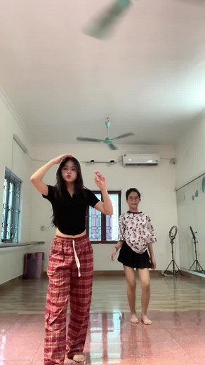 quay 60s nhạc dài quá nên mix đtac tùm lum^^ | dc: @Chang Chói Chang @Hải Ngọc Cát Tường @Anh Chủ OTea #fypシ #dance