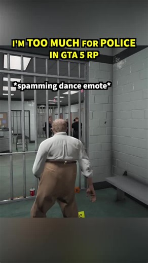 this old man likes to dance all over everything #gta5rp @hibikifox cop POV