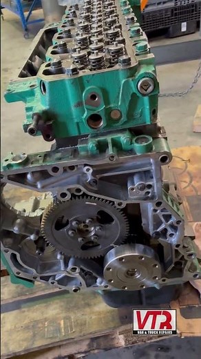 Rebuilding a Cummins ISB 6.7L Diesel Engine | Full Restoration #truckdrivers #mechanic