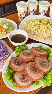 Close off the year by trying out yummy #EKtrEATS from these highly recommended food outlets during your trip to #EnchantedKingdom! 🌭🍨🍖🥤🥞 From hearty meals like Eldar’s Timeless Christmas Feast bundles (good for 5) at the Park’s Amazon Grill / LaunchTime restaurant, delectable sandwiches at SnapTooth Snack Station, a wide array of delectable snacks at our seasonal Food Fiesta Bazaar…to grabbing your go-to #PancakeHouse favorites…tis’ truly the season for good food to accompany timeless memor