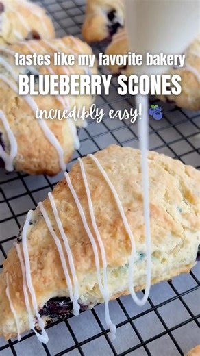 Blueberry Scones (Bakery-Style, So Flaky & Tender!) #bakery #sconesrecipe