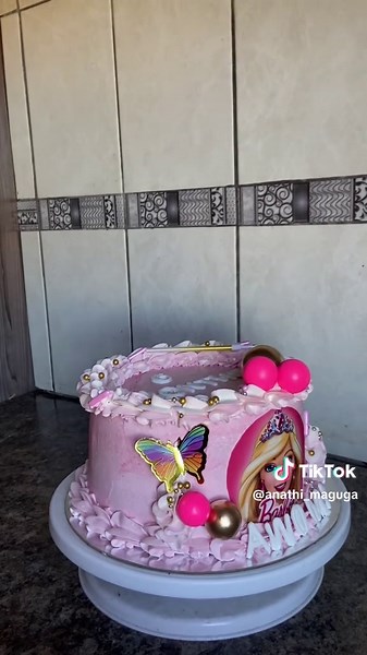 How to Pack Cake Orders for Delivery