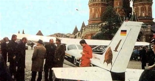 Bilo mu je 19. Mathias Rust poletio iz Helsinkija, sletio na Crveni trg i šokirao Sovjete