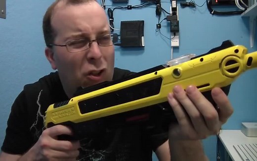 【8-Bit Guy 黑历史】灭蚊盐枪 Bug-A-Salt 评测【生肉】