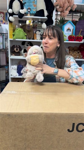 15K views · 51 reactions | New Jellies just arrived AND the return of a FAN FAVE! | The Kitchen Store & More | Facebook