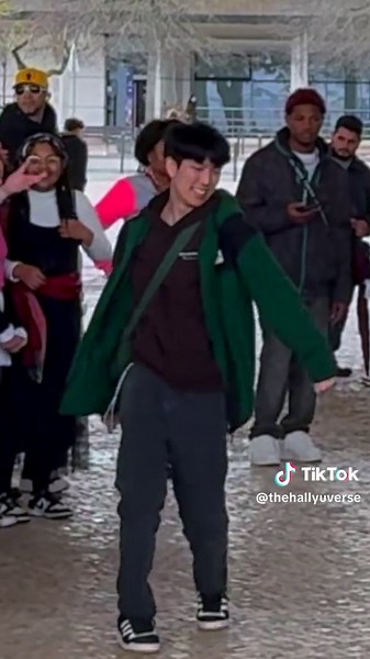 Exciting KARA 'STEP' Dance Cover in Lisbon