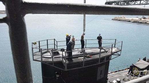 Sailors assigned to the submarine tender USS Frank Cable (AS 40) perform maintenance on the Los Angeles-class fast-attack submarine USS Alexandria (SSN 757) during a port stop in Apra Harbor, Guam. Frank Cable provides necessary repairs and supplies for deployed ships in the 7th Fleet area of operations. Alexandria is one of four submarines assigned to Submarine Squadron 11 out of San Diego, California. #Silentservice #USNavy #submarines #forgedbythesea #PacificSubs #submarineforce | USS Frank C