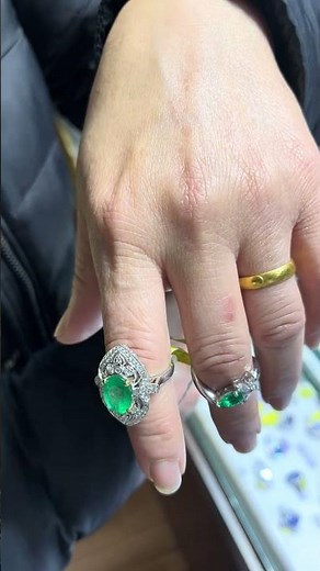 Independent, single women buying jewelry! And joining the New York Singles Club!